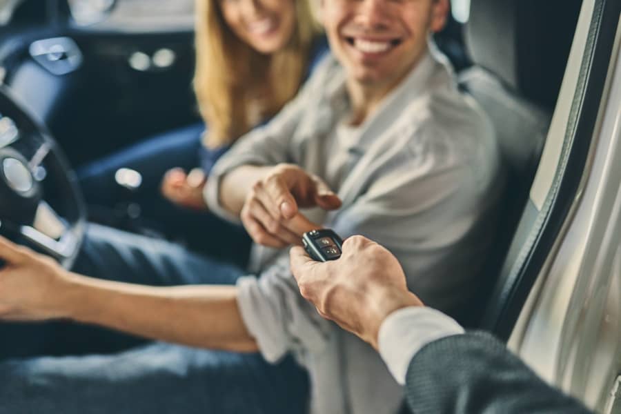 Faça um test drive antes de comprar um veículo. O que deve ser observado? | ABC Pneus | Rio de Janeiro Faça um test drive antes de comprar um veículo. O que deve ser observado? | ABC Pneus | Rio de Janeiro